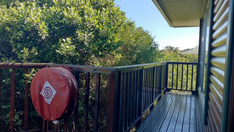 6 Bedroom Property for Sale in Nature On Sea Western Cape